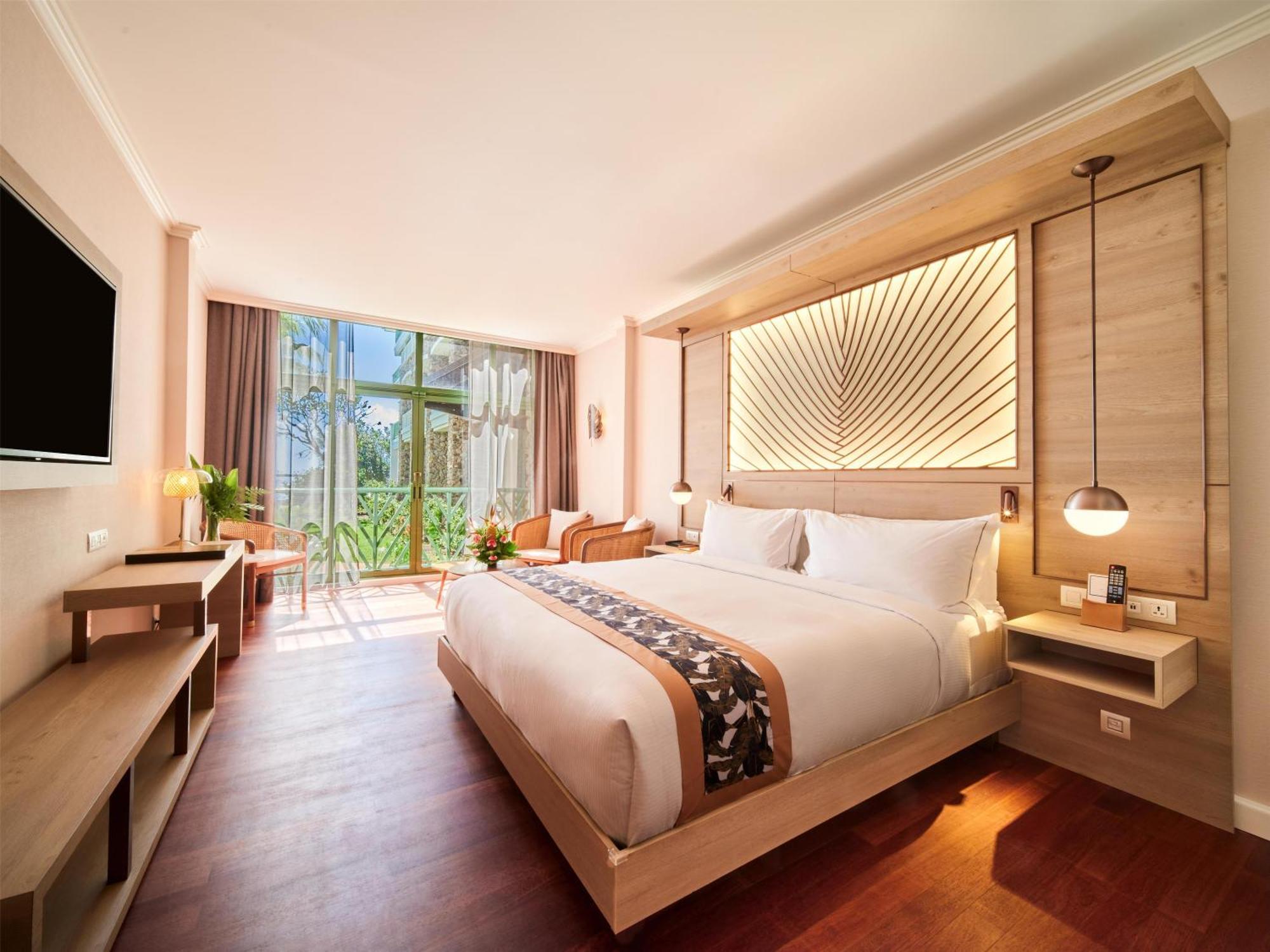 Standard King Room