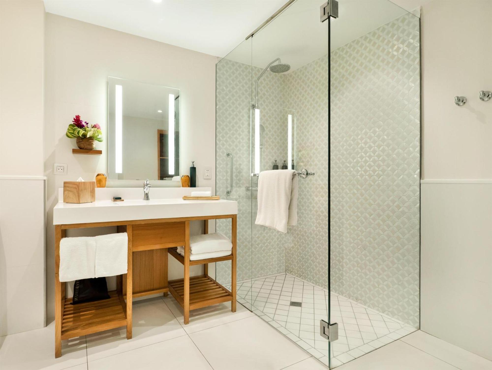Residence Suite One King Bed Kitchenette